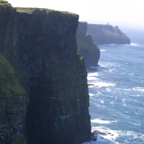 Meet your Posher, Gillian - Picture 1 of 1